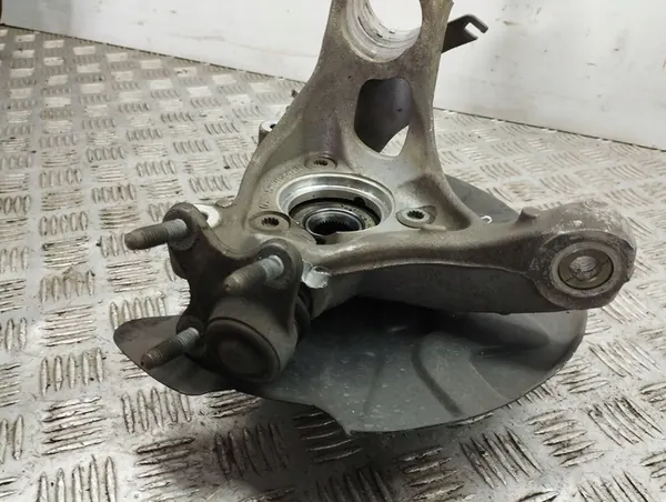 Audi A3 8Y 2021 Mozzo ruota anteriore destro image 8