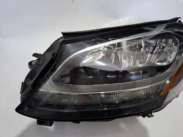 Linker koplamp Mercedes C W205 A2059067102 image 4