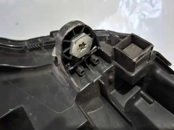 Linker koplamp Mercedes C W205 A2059067102 image 8