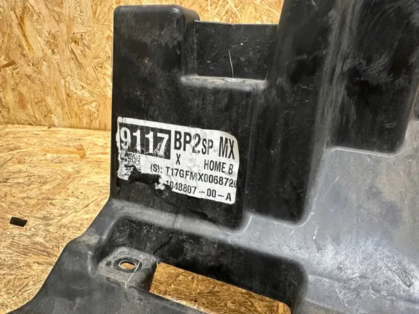 Tesla Model X rechter koplamp bevestigingsgleuf OEM 1048807-00-A image 6