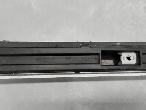 Seuil de porte gauche Audi A1 S line 82A 17- S1 image 10