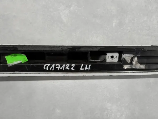 Seuil de porte gauche Audi A1 S line 82A 17- S1 image 9