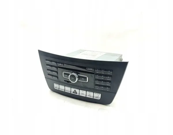 Mercedes C-luokka W204 tehdas-CD-radio OEM 306026999AR image 2