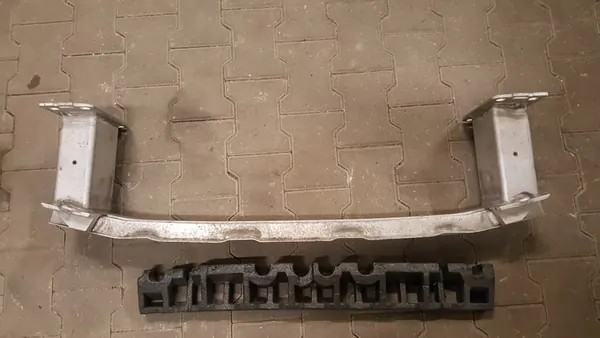 Etupuskuri Vahvistus VW Touareg III 2018 760807109B image 5