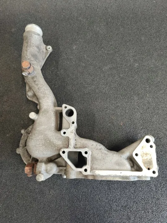 Carter de Pompe à Eau OEM 51063305046 pour MAN D2066LUH image 2