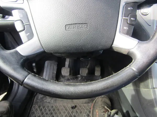 Volante Ford Mondeo MK4 OEM AK-6-91183 - Usado image 7