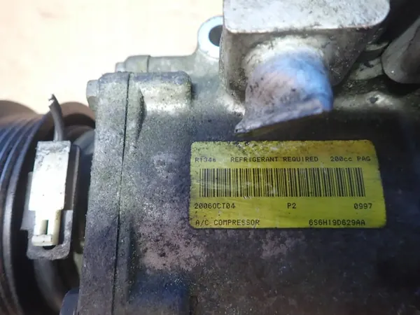 Compressore aria condizionata Ford OE 6S6H-19D629-AA image 3