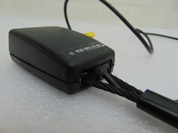 Seat Belt Buckle Mercedes W639 A6398600069 image 8