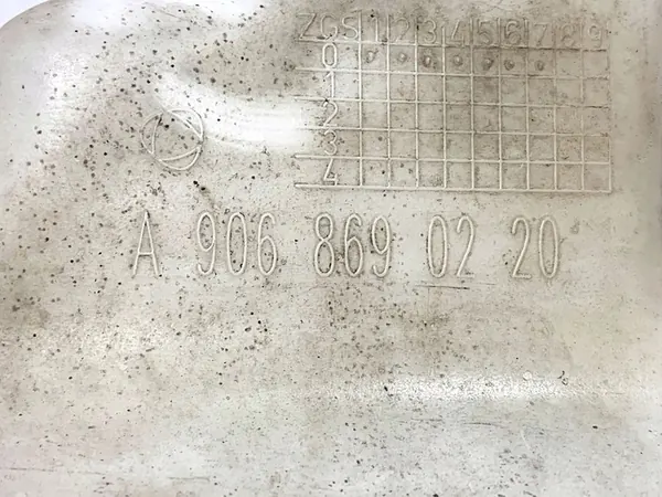 VW CRAFTER 30 35 Washer Tank 06-16 2.0 136HP A9068690220 image 5