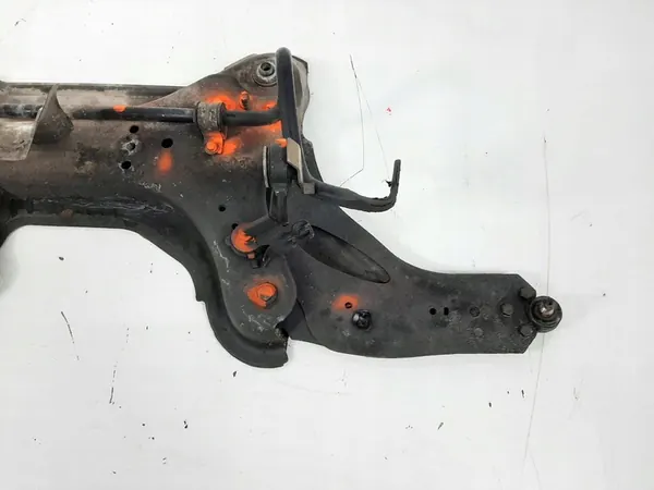 OPEL VIVARO 1.9CDTI 05R Berceau image 3