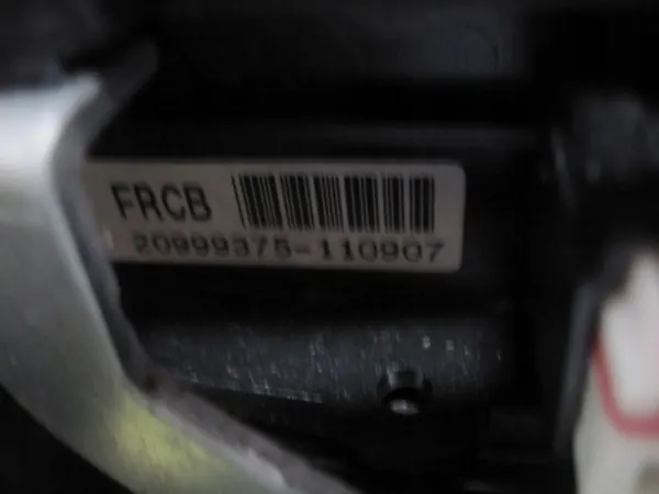 Chevrolet Captiva Ohjauspyörä OEM 95953921 - Käytetty image 6
