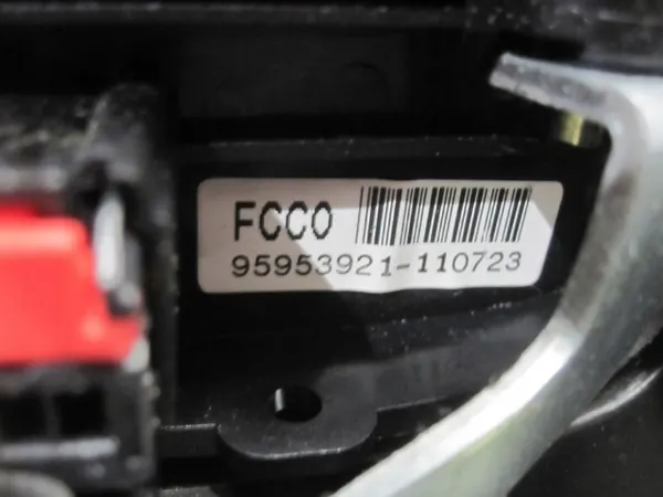 Chevrolet Captiva Ohjauspyörä OEM 95953921 - Käytetty image 7