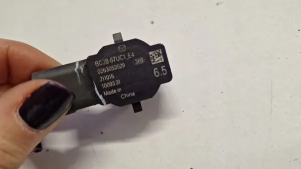 Parkeringssensor PDC Framsidan Mazda CX-60 CX60 B0J867UC1 image 2