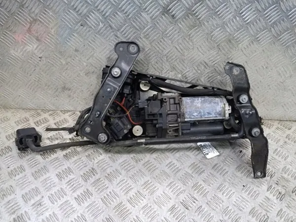 Audi RS7 Ophangingcompressor OEM 4K0616005C image 2