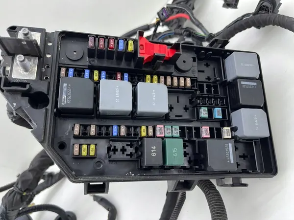 Zekeringkast VOLVO XC40 3474078 image 3