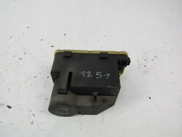 Pompe de verrouillage central Mercedes OEM AK-6-81395 image 2