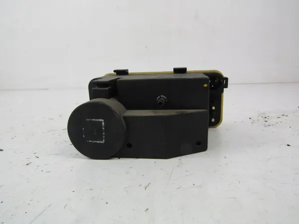 Pompe de verrouillage central Mercedes OEM AK-6-81395 image 3