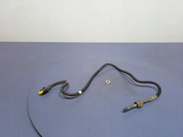 Capteur Température Échappement Mercedes OEM A0009050532 image 3