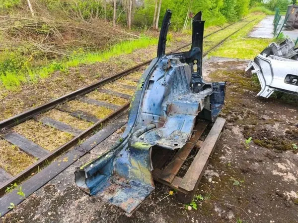 Panneau quart droit arrière BMW OE 8158006 E39 image 4
