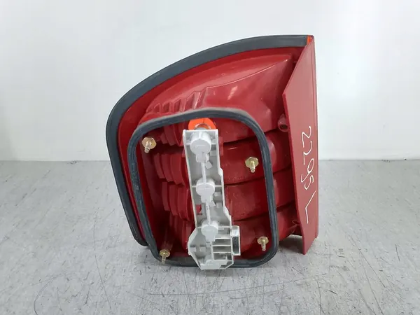 Luz Trasera Derecha Skoda Fabia I FL Sedán image 6