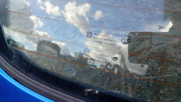 OEM 133263/VOLVOMAR Achterklepglas Opel Corsa B image 3