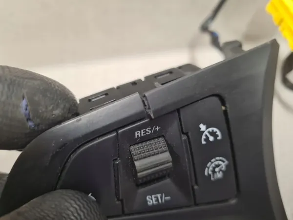 Interruptor Control Radio Volante Opel OE Astra V image 4