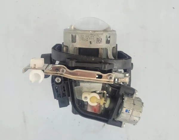 Cache Phare Droit Avant OEM BMW F32 Europe image 2