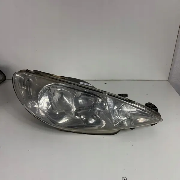 Rechter Frontscheinwerfer OEM JPF9628666780 für Peugeot 206 image 2
