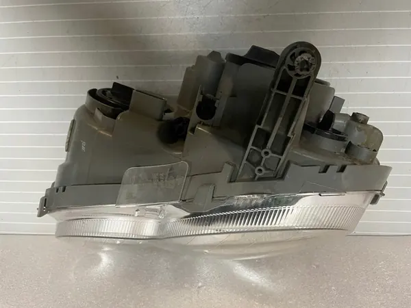 Linker voorlicht MERCEDES CLK W209 XENON image 8