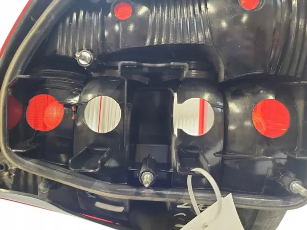 Vänster bakljus Skoda Octavia Mk2 (1Z) OEM 1Z5945095B image 8