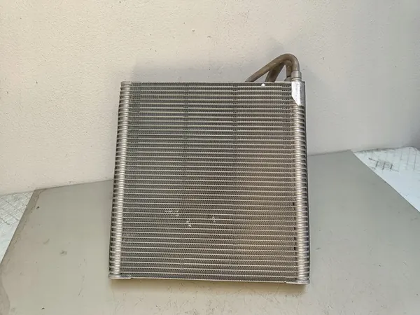 VW T-ROC LIFT 1.5 TSI 2025 Troca de calor 5WB816103A image 3