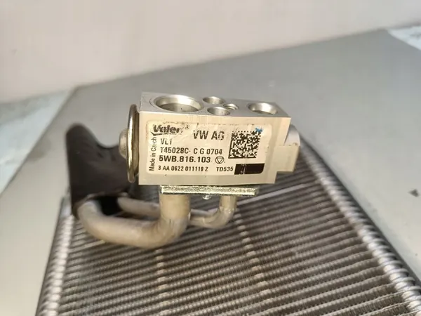 VW T-ROC LIFT 1.5 TSI 2025 Troca de calor 5WB816103A image 5