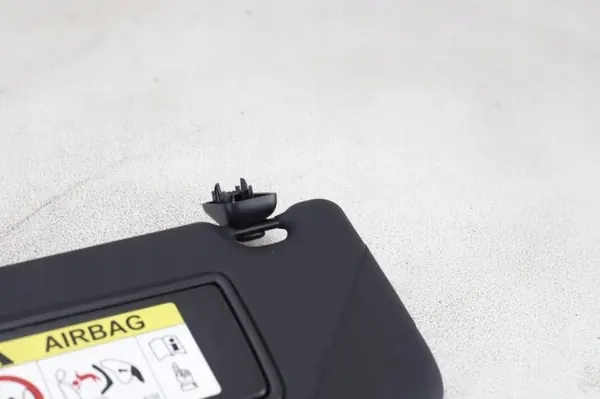 Visera izquierda OEM H01B para Ford 1.0L 2020 image 3