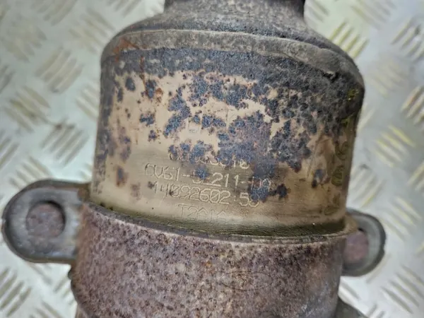 Catalyseur Ford OE CV615E211DA d'occasion image 6