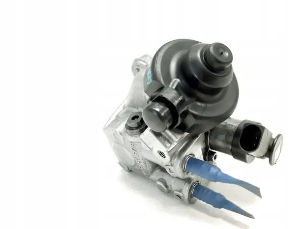 VW T5 Lift 2.0 TDI Einspritzpumpe image 6