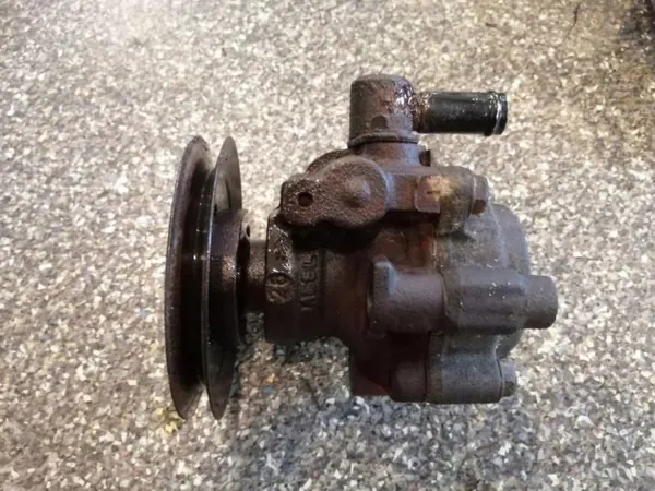 VW styrservo OEM 1H0422155C för Passat B7 Alltrack image 3