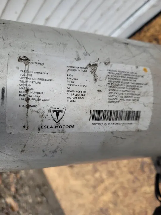 Tesla Lufttank OEM Zbiornik powietrza - Gebraucht image 5