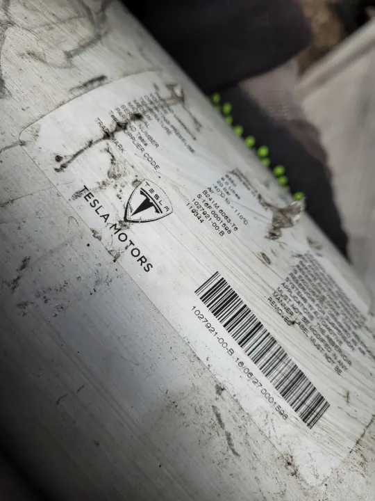 Tesla Lufttank OEM Zbiornik powietrza - Gebraucht image 7
