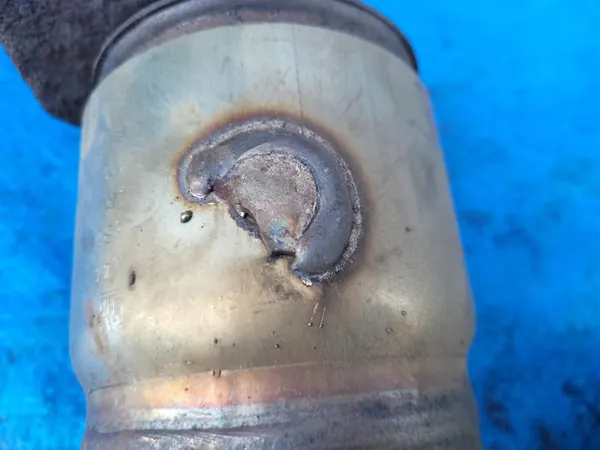 OPEL Astra H Zafira B Catalisador 1.9 CDTI image 3