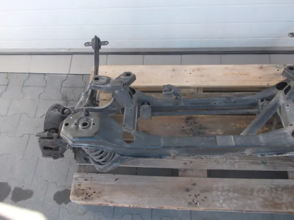 Bakaxelbalk Ford Focus mk1 OEM belka focus mk1 image 3