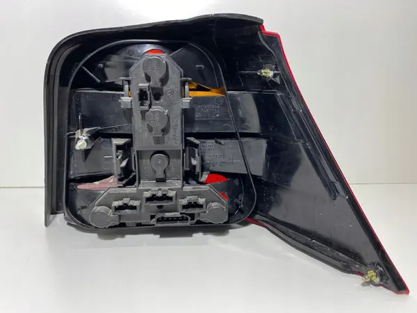 VW GOLF IV VÄNSTER BAKLJUS 1J6945095S image 3