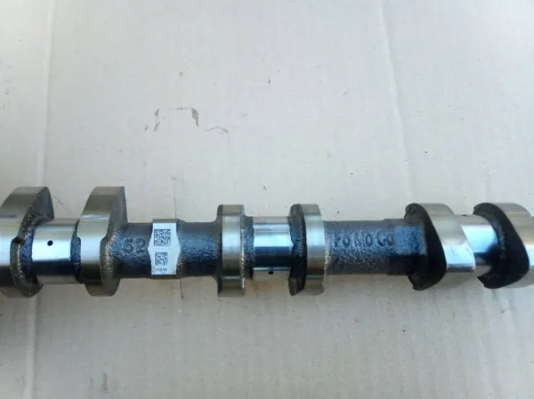 Árbol de levas Ford Fiesta MK8 1.1 Ti-VCT OEM E3BG-6C525-BA image 4