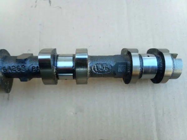 Árbol de levas Ford Fiesta MK8 1.1 Ti-VCT OEM E3BG-6C525-BA image 5