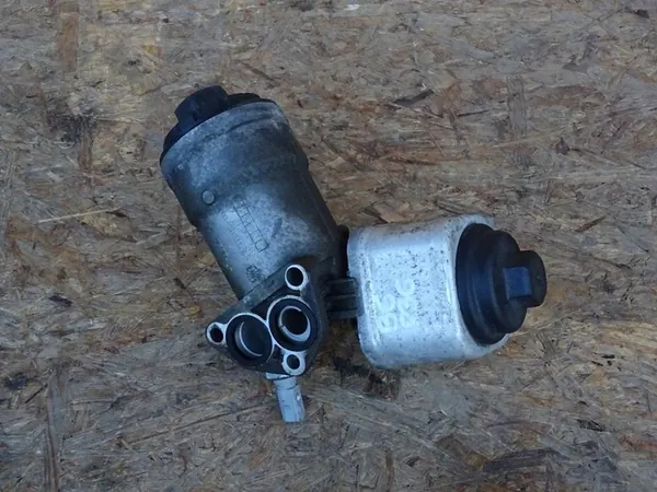 PASSAT B6 R36 3.6 V6 Olje Filter Bas 022115403S image 2