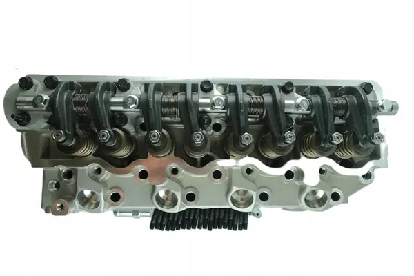 Kia K2500 Cylinder Head 2.5TCI D4BH + Gaskets image 2