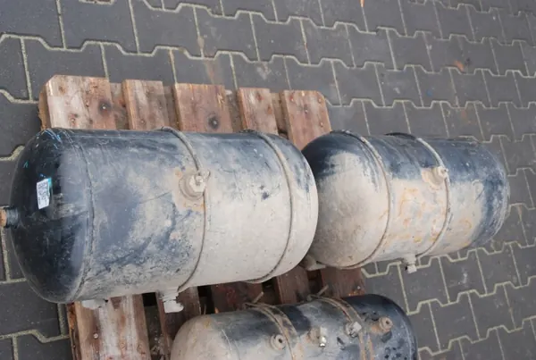 DAF XF 105 Lufttank OEM 1694140 1733544 image 5