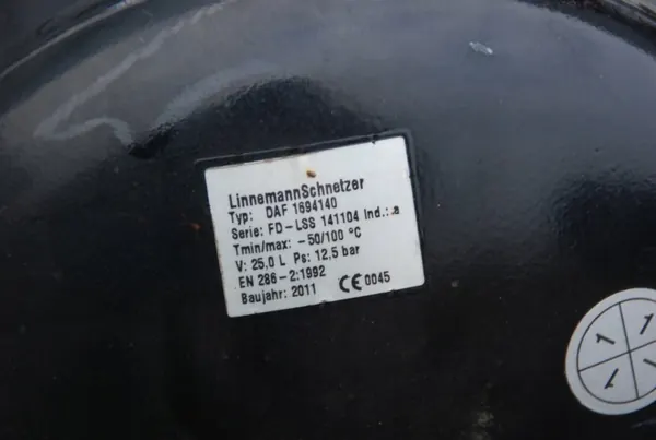 DAF XF 105 Lufttank OEM 1694140 1733544 image 8