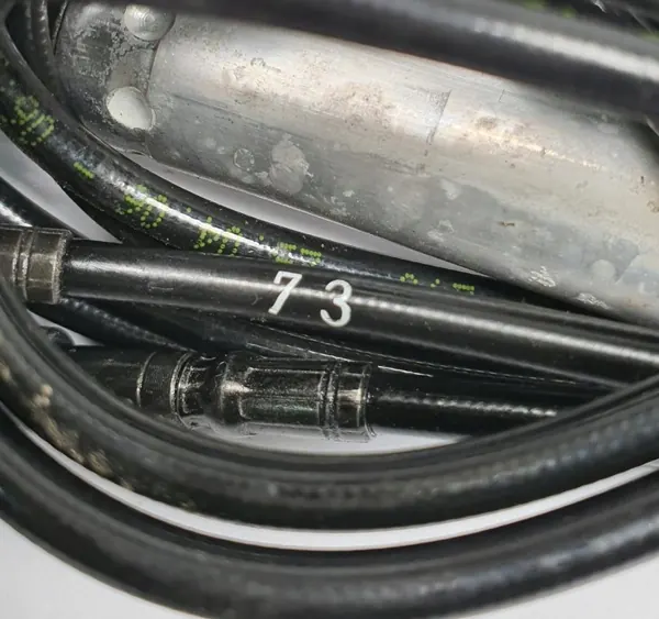 Cilindro de techo derecho OEM para Volvo C70 II 2009-2013 image 3