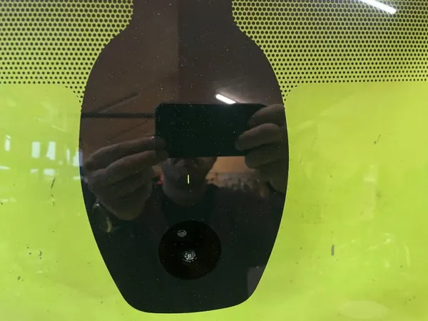 OEM 43R-000387 voorruit voor Nissan NV300 image 3