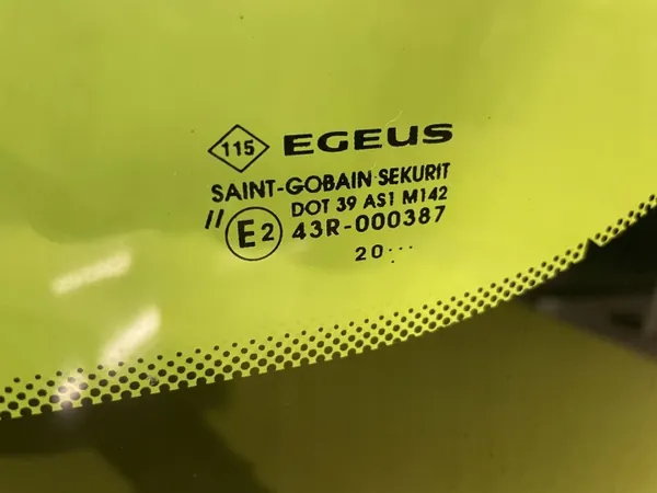 OEM 43R-000387 voorruit voor Nissan NV300 image 4
